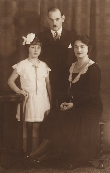 Mony, Mädi and Reni in Buenos Aires, 1931.