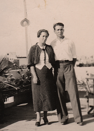 Eva (Liska) Datnowsky, Tel-Aviv 1936