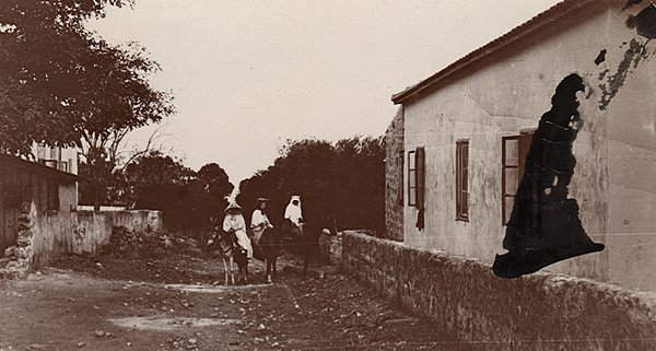 Zichron Yaakov, 1910: Ronya, Sara and Aaron Aaronsohn