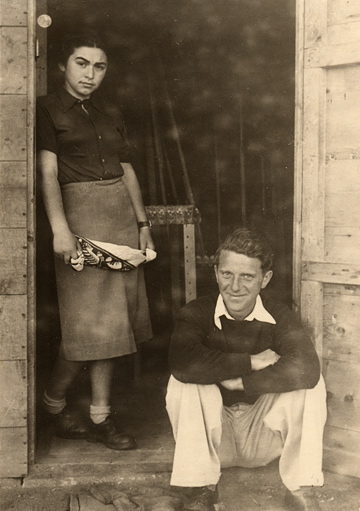Toni and Dan Birnbaum, Maoz Haim, 1940