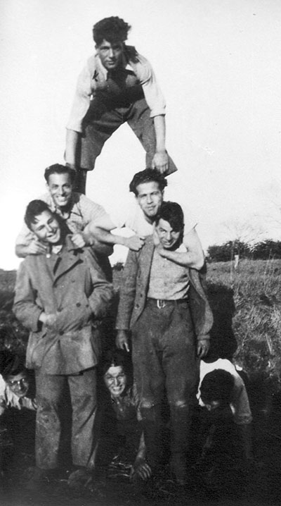 Sam Federmann on top of the human pyramid. Jägerslust, Flensburg. 1938.